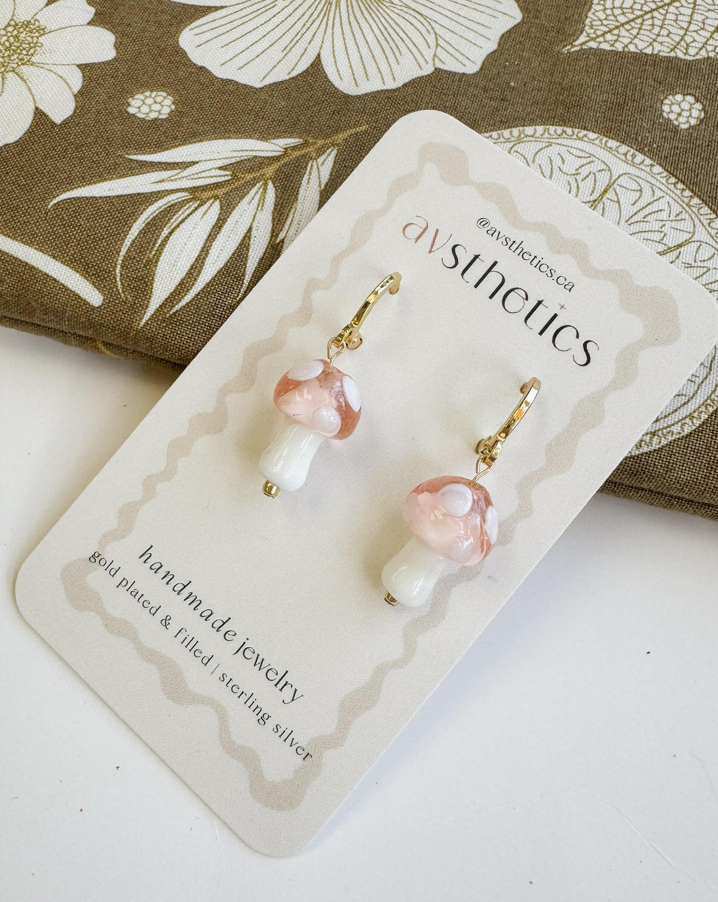 Glass Mushroom Huggies - Pink